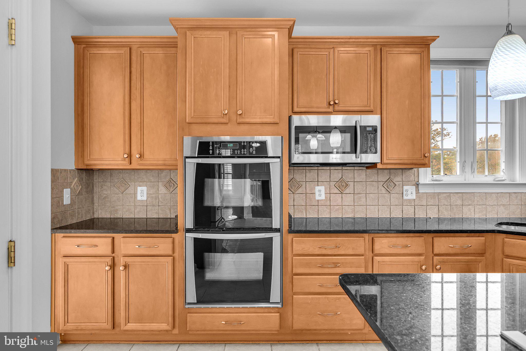 22855 Oakgrove Road Sterling, VA 20166 - Photo 7 of 15 Kitchen