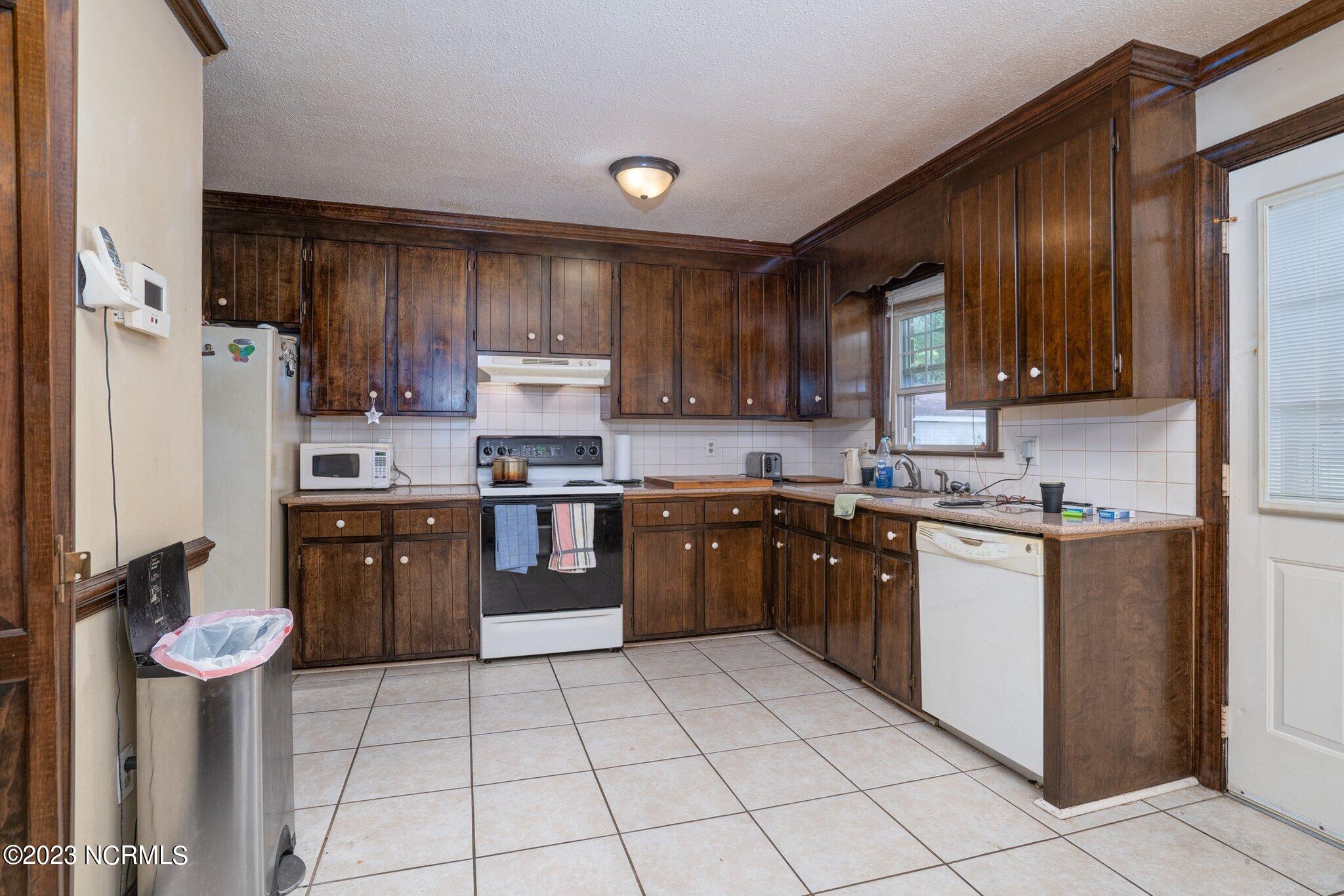 1404 Homestead Road Rocky Mount, NC 27804 - Photo 10 of 24 010-1404HomesteadRoad-RockyMount-NC-2780