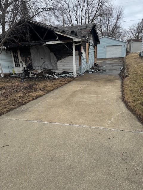 3019 Robert Street Bloomington, IL 61704 - Photo 1 of 6