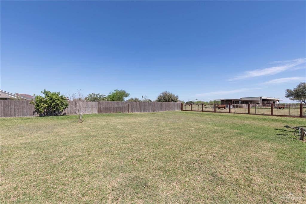 804 Splendor Boulevard Edinburg, TX 78542 - Photo 28 of 32