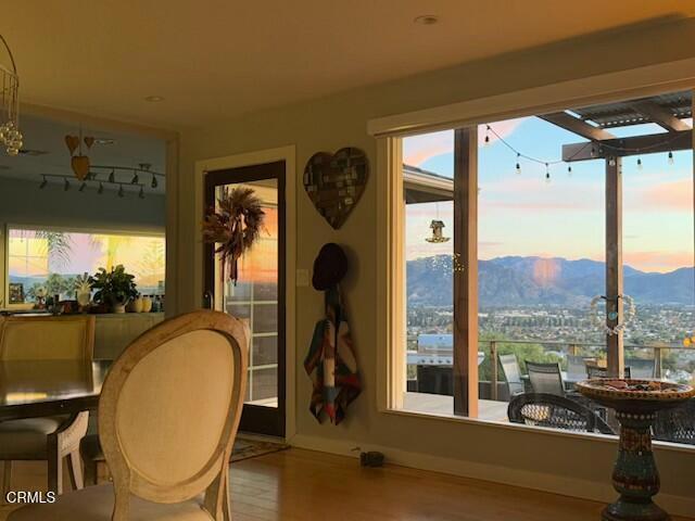 559 North Loop Drive Camarillo, CA 93010 - Photo 5 of 76