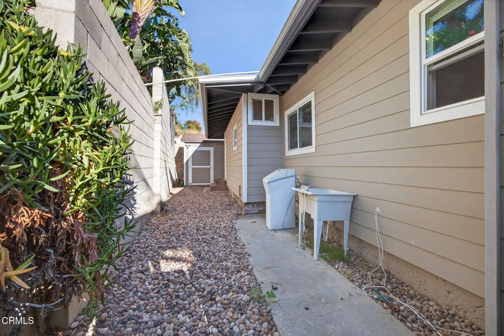 559 North Loop Drive Camarillo, CA 93010 - Photo 67 of 76 a view of a back yard of the house
