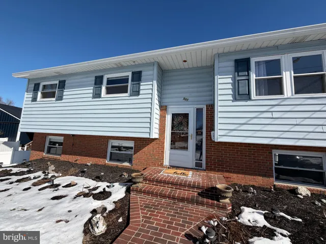 $349,999 | 501 Cara Court, Martinsburg, WV 25401