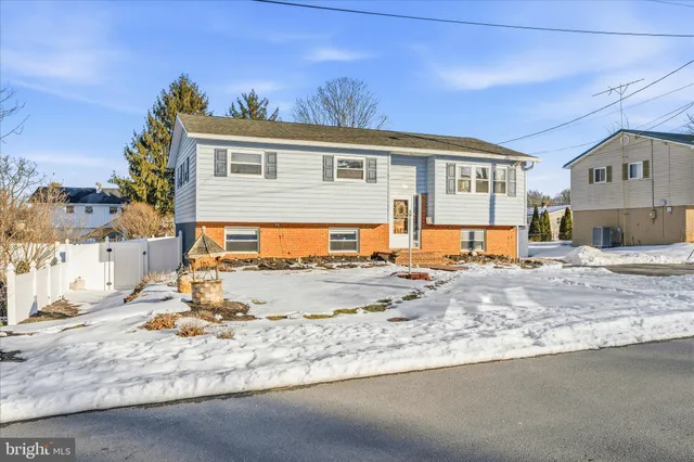 $349,999 | 501 Cara Court, Martinsburg, WV 25401