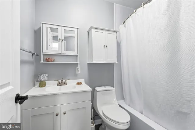 $349,999 | 501 Cara Court, Martinsburg, WV 25401