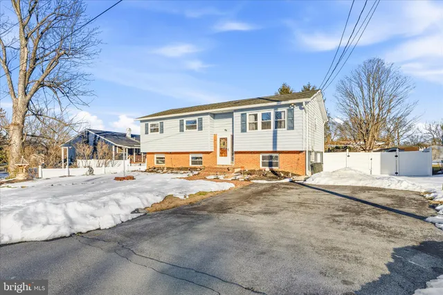 $349,999 | 501 Cara Court, Martinsburg, WV 25401