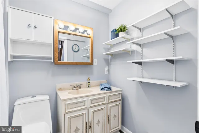 $349,999 | 501 Cara Court, Martinsburg, WV 25401