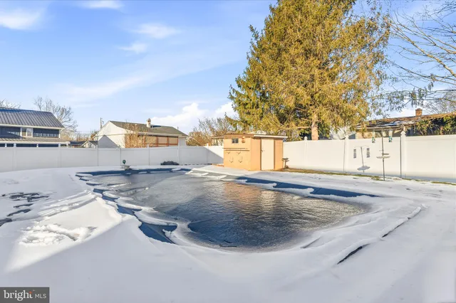 $349,999 | 501 Cara Court, Martinsburg, WV 25401