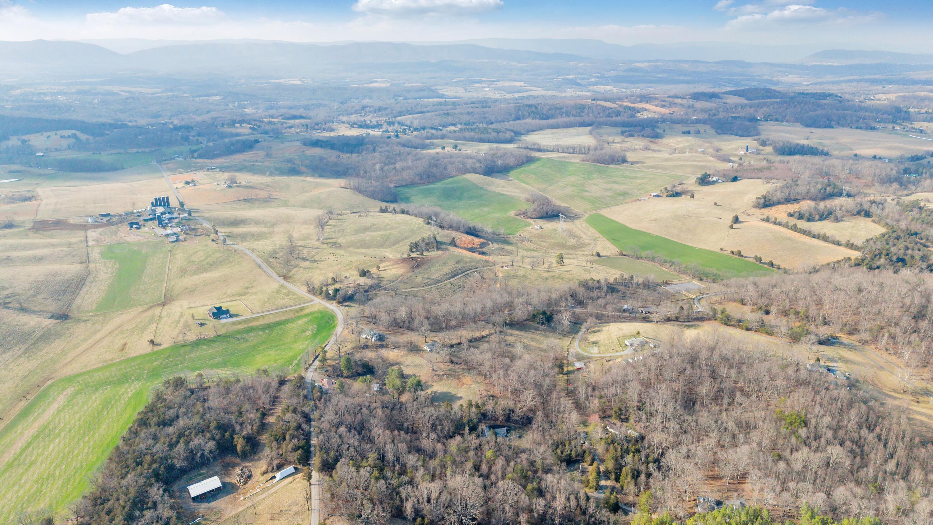 3770 Blue Ridge Turnpike Fincastle, VA 24090 - Photo 13 of 36