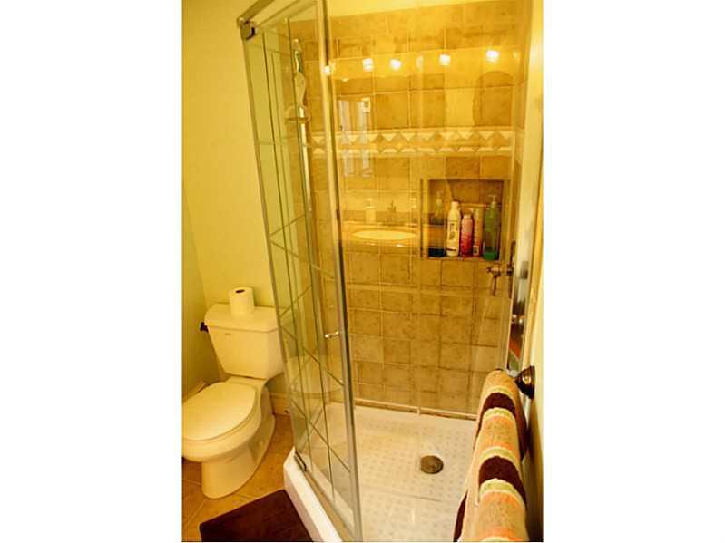 8 Sea Cove Road Cumberland Foreside, ME 04110 - Photo 8 of 17 Bathroom.