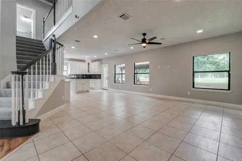 $425,000 | 13731 Fountainview Drive, Montgomery, TX 77356