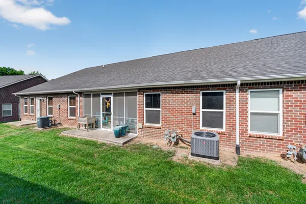 $324,900 | 395 Devon Chase Hill, Unit 5103, Gallatin, TN 37066