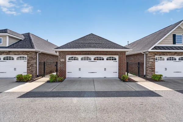 $324,900 | 395 Devon Chase Hill, Unit 5103, Gallatin, TN 37066