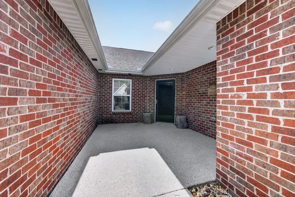 $324,900 | 395 Devon Chase Hill, Unit 5103, Gallatin, TN 37066