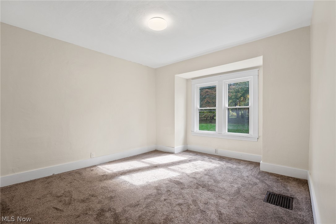 3465 Pothour Wheeler Road Hubbard, OH 44425 - Photo 9 of 23 Gallery Image 9