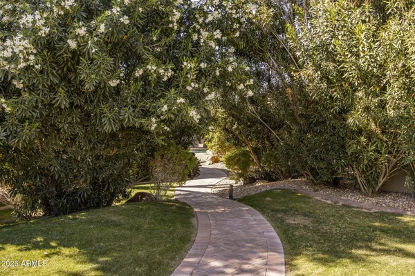 $4,900,000 | 4413 North Camino Allenada, Phoenix, AZ 85018