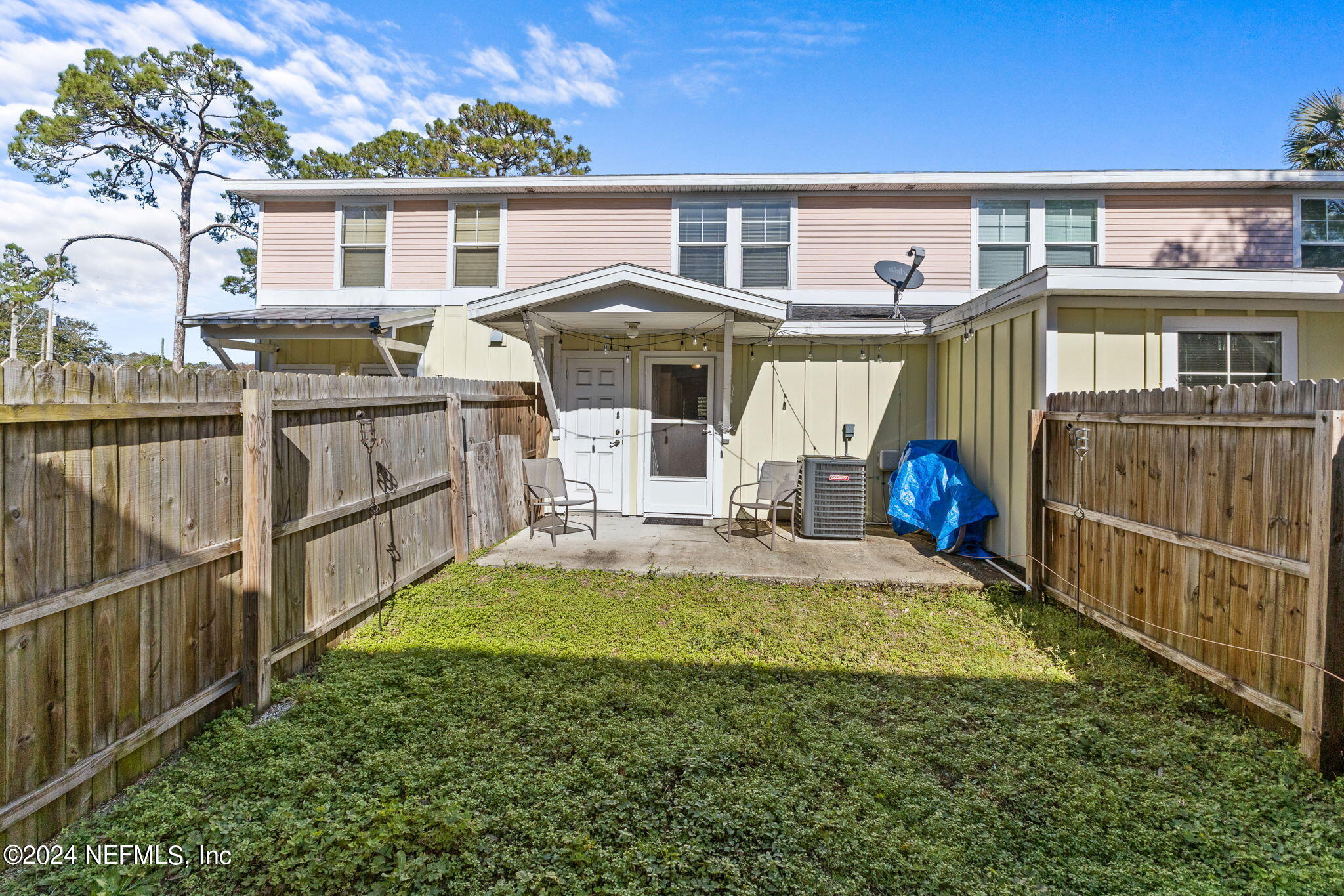 22 Stanley Road Atlantic Beach, FL 32233 - Photo 26 of 27 26-WeGoFar_22StanleyRd_026