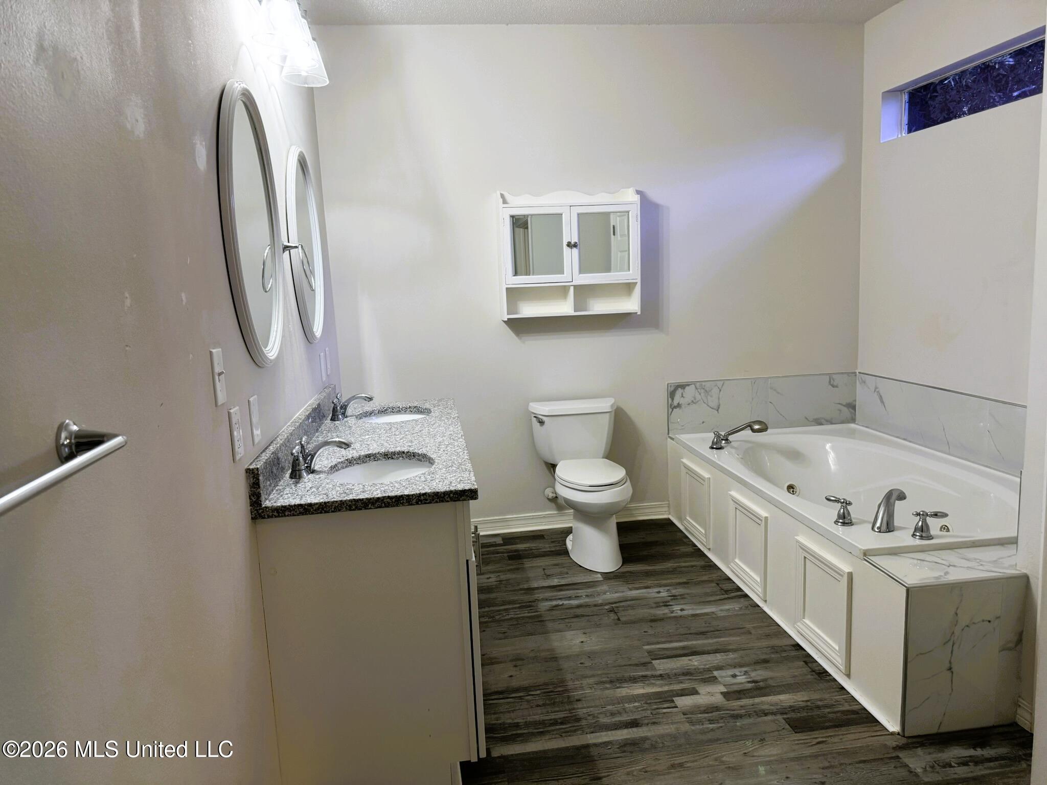 117 Williamsburg Road Picayune, MS 39466 - Photo 6 of 10 117 Williamsburg Rd bedroom primary bath