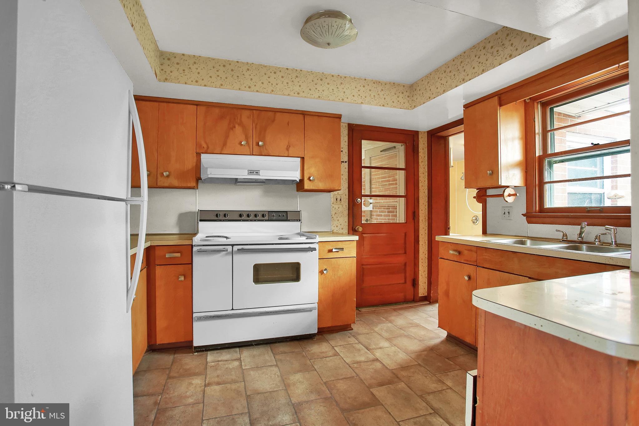 728 Terrace Road York, PA 17404 - Photo 8 of 26