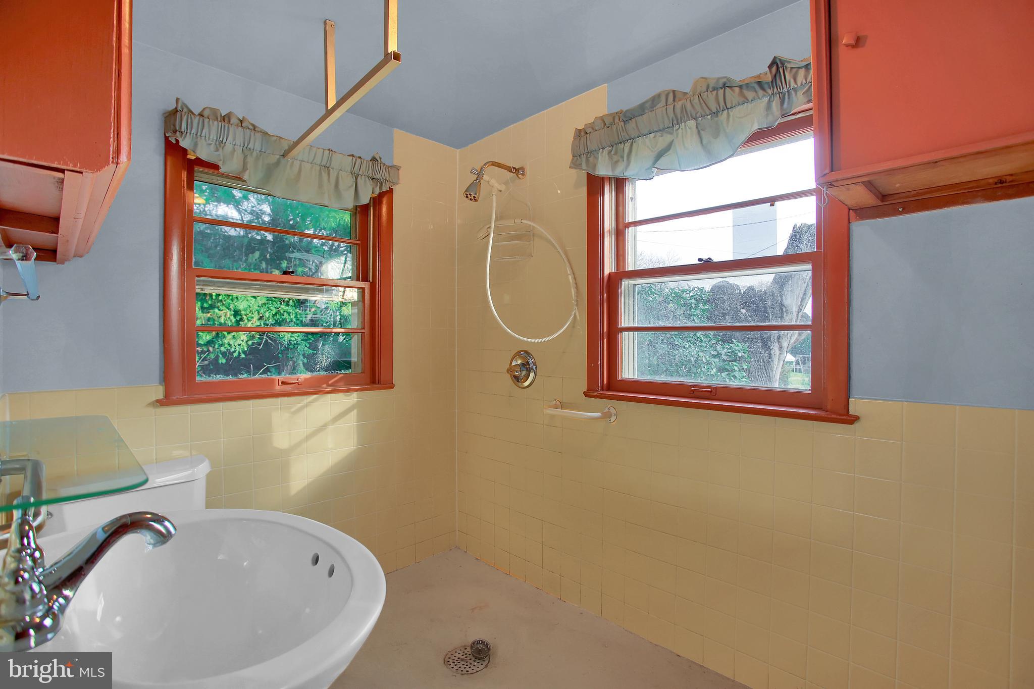 728 Terrace Road York, PA 17404 - Photo 10 of 26