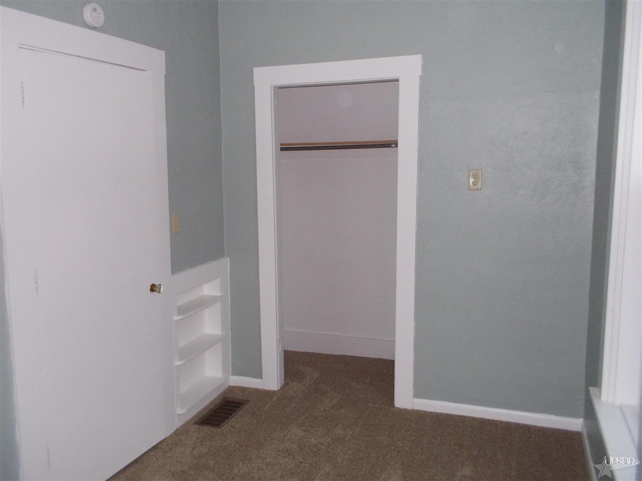 333 South 5th Street Decatur, IN 46733 - Photo 8 of 16