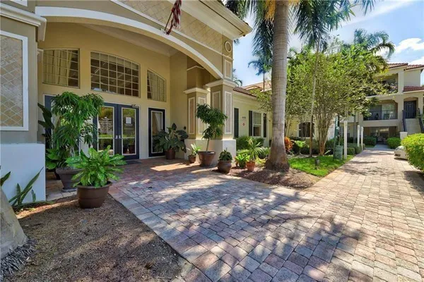 $2,688 | 5880 West Sample Road, Unit 206, Coral Springs, FL 33067