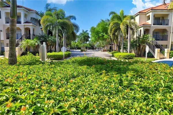 $2,688 | 5880 West Sample Road, Unit 206, Coral Springs, FL 33067