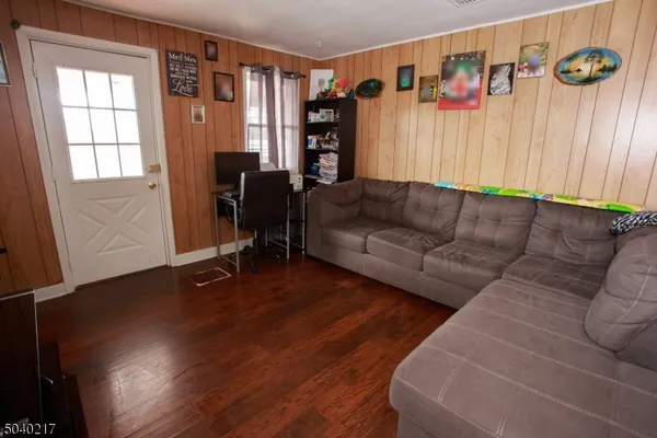 $545,000 | 21 Highway 183, Stanhope, NJ 07874