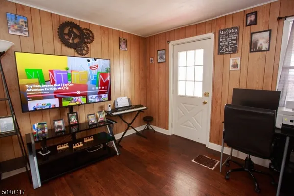 $545,000 | 21 Highway 183, Stanhope, NJ 07874