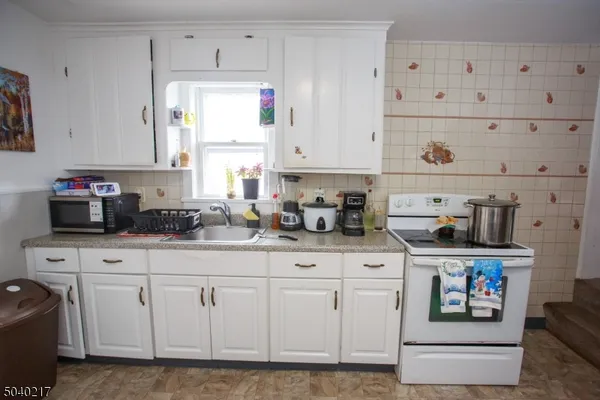 $545,000 | 21 Highway 183, Stanhope, NJ 07874