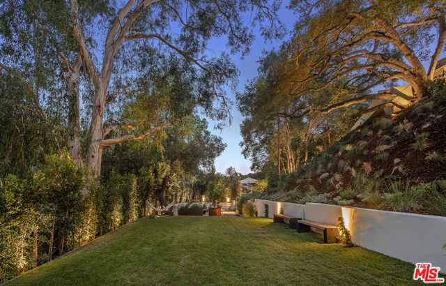 $19,495,000 | 2535 Hutton Drive, Beverly Hills, CA 90210