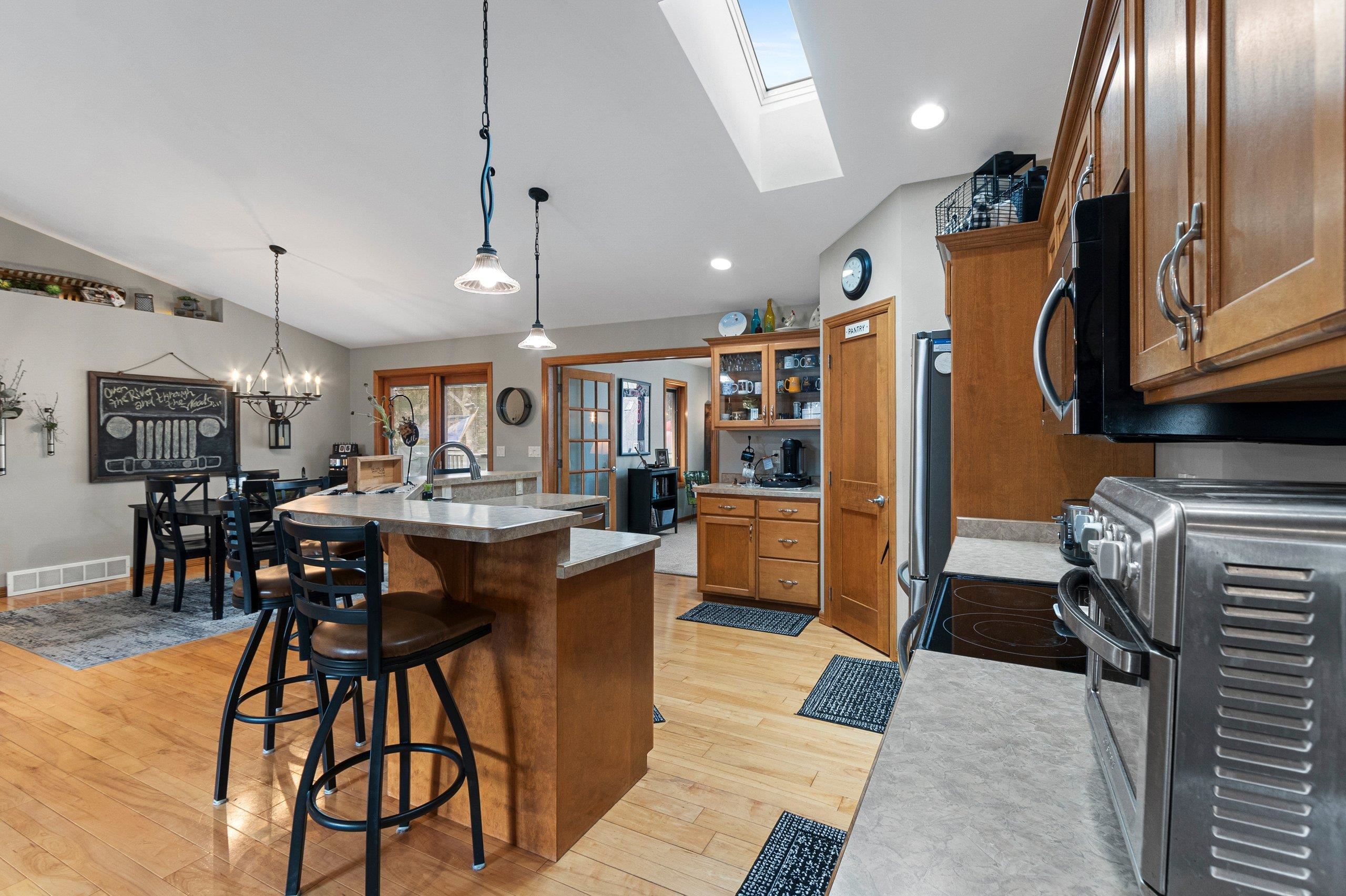 801 South Pinecrest Road Green Bay, WI 54313 - Photo 18 of 64