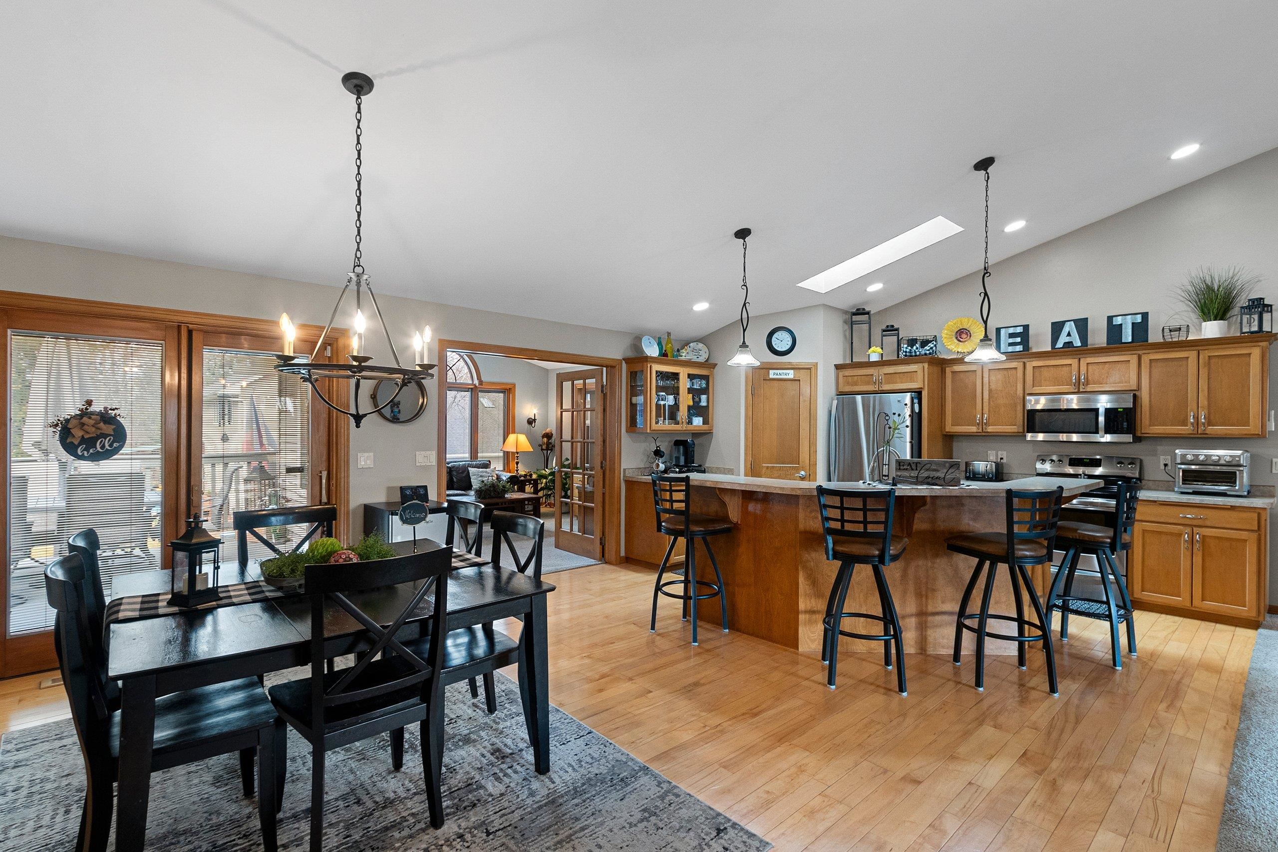 801 South Pinecrest Road Green Bay, WI 54313 - Photo 19 of 64