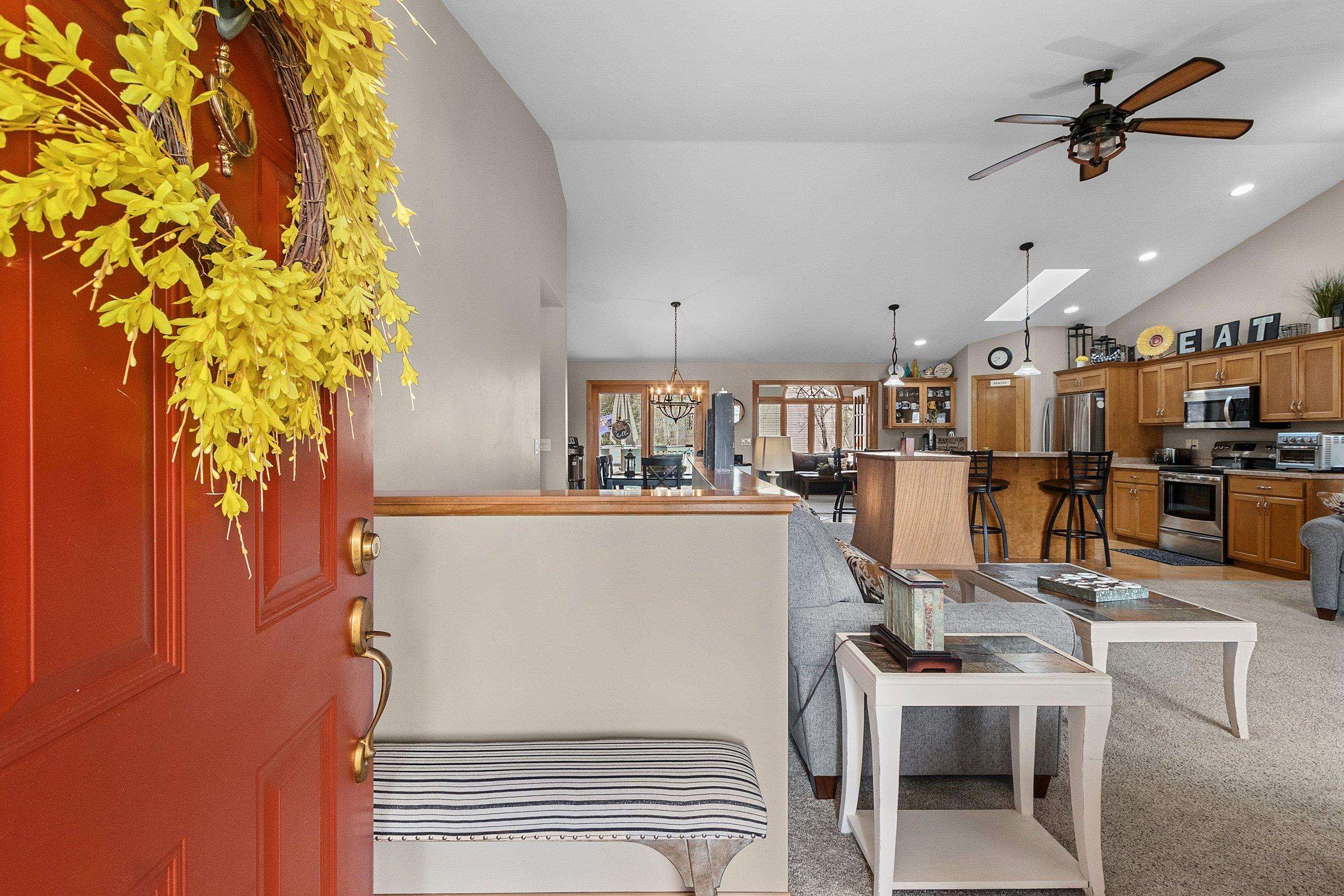 801 South Pinecrest Road Green Bay, WI 54313 - Photo 3 of 64