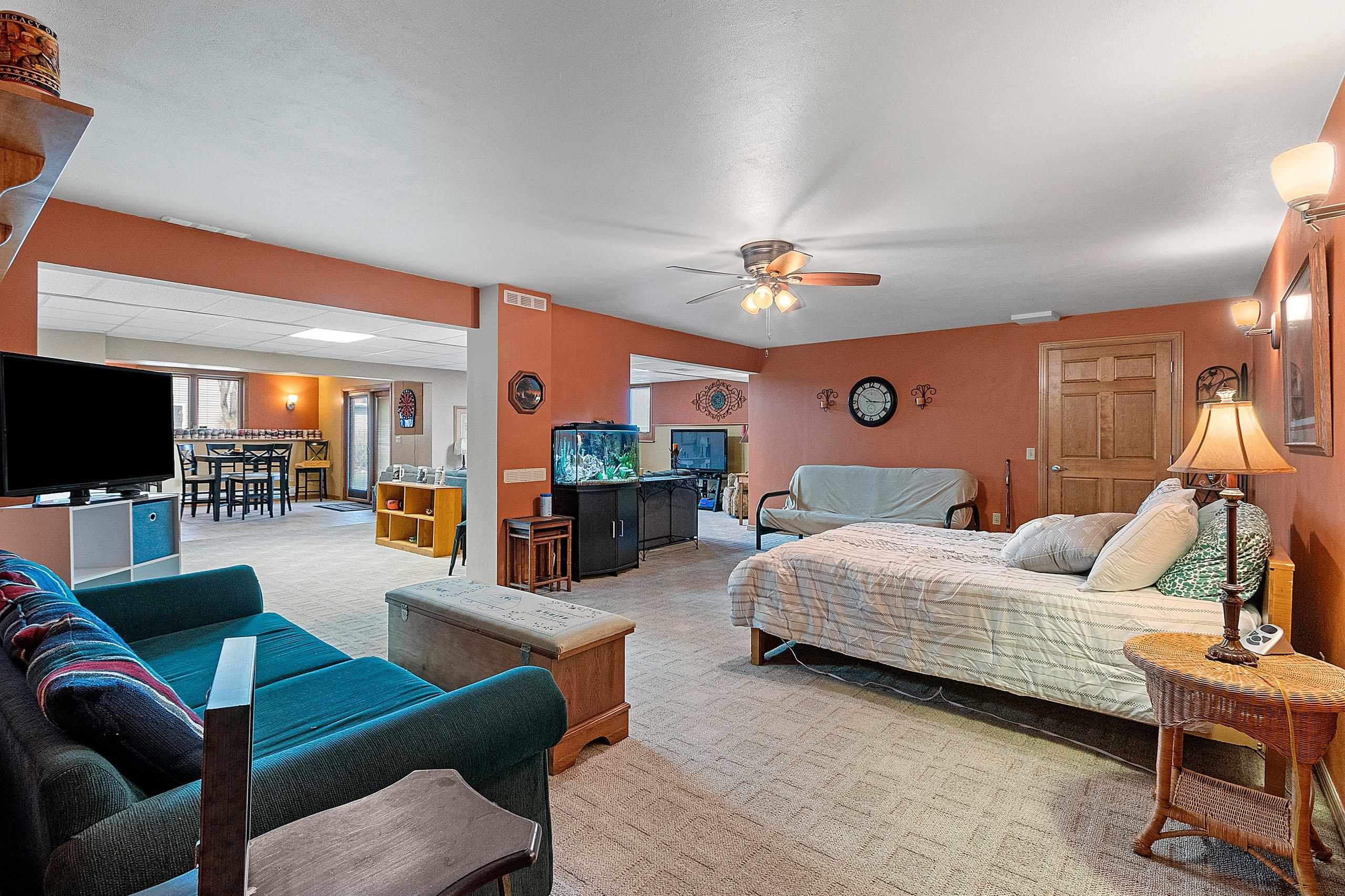 801 South Pinecrest Road Green Bay, WI 54313 - Photo 43 of 64