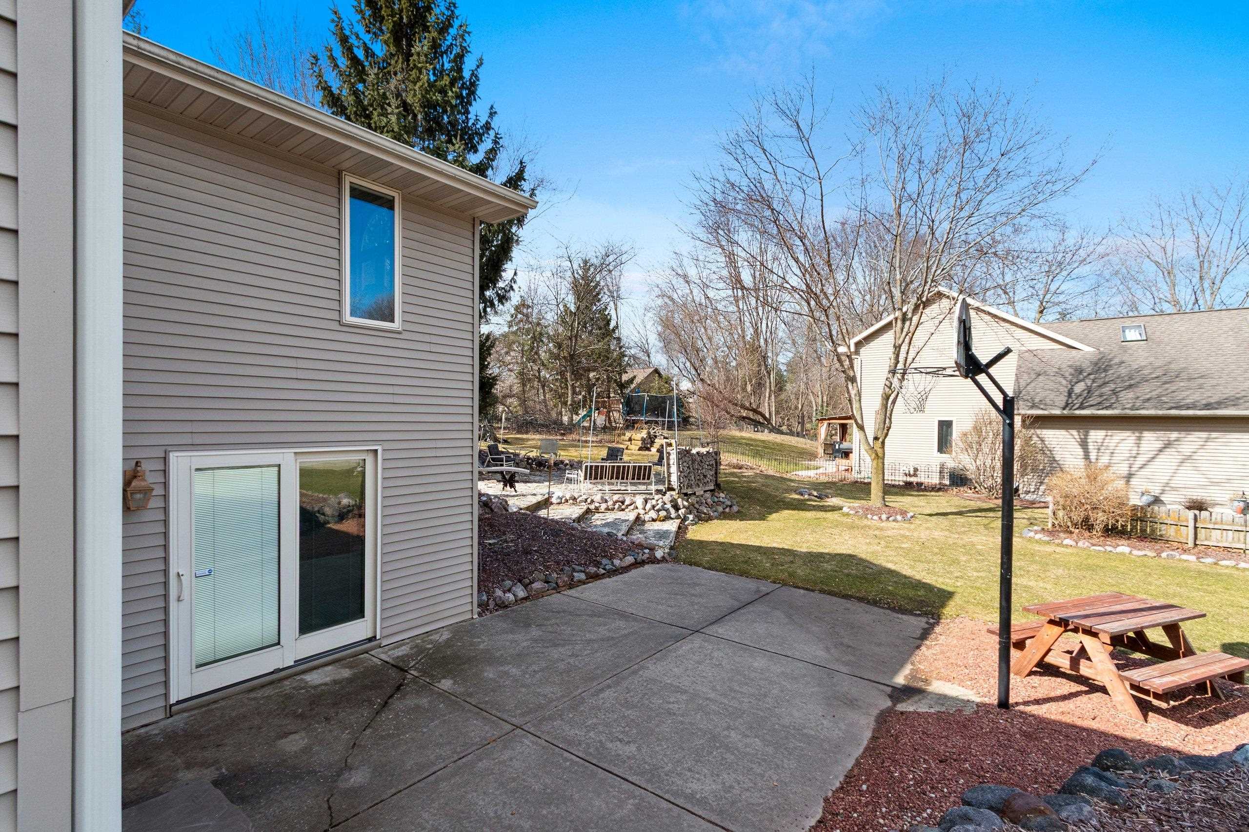 801 South Pinecrest Road Green Bay, WI 54313 - Photo 58 of 64