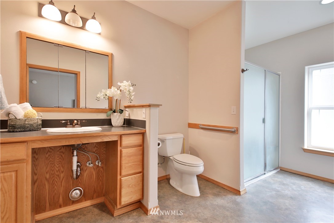 6008 Maxwelton Road Clinton, WA 98236 - Photo 27 of 39