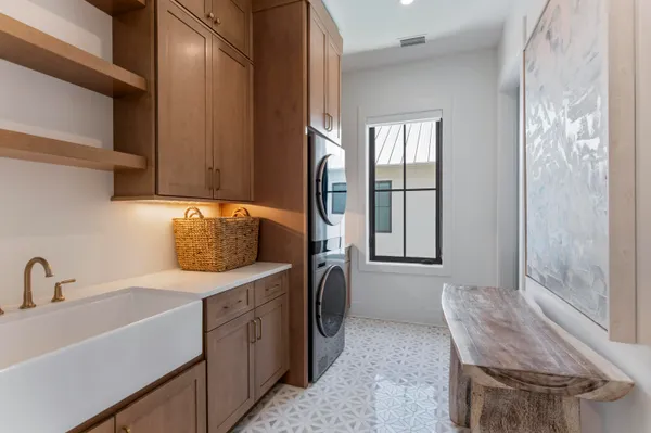 $6,990,000 | 140 South Wall Street, Inlet Beach, FL 32461