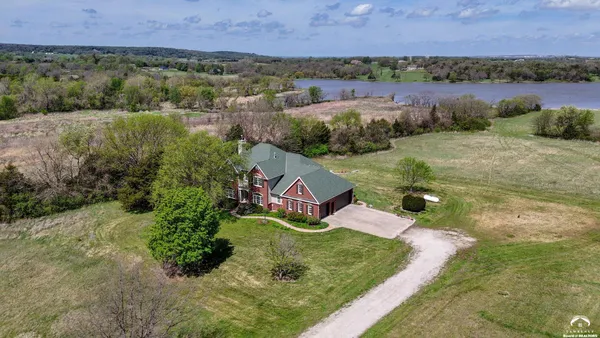 $1,499,000 | 1548 North 800 Road, Baldwin City, KS 66006