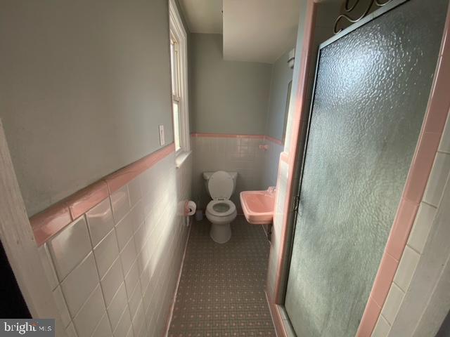 8112 Rugby Street Philadelphia, PA 19150 - Photo 14 of 22 Gallery Image 14