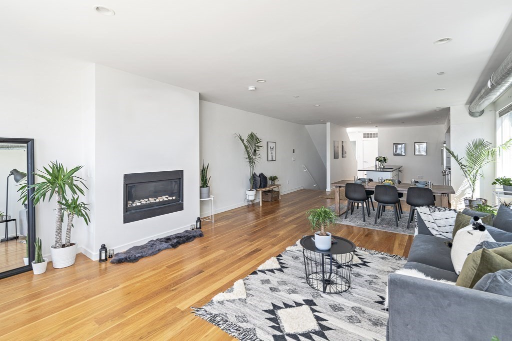 282 Marginal Street, Unit 9 Boston, MA 02128 - Photo 8 of 35