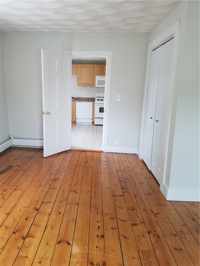 31 First School Street, Unit 2 Bristol, RI 02809 - Photo 5 of 20 Bedroom 2