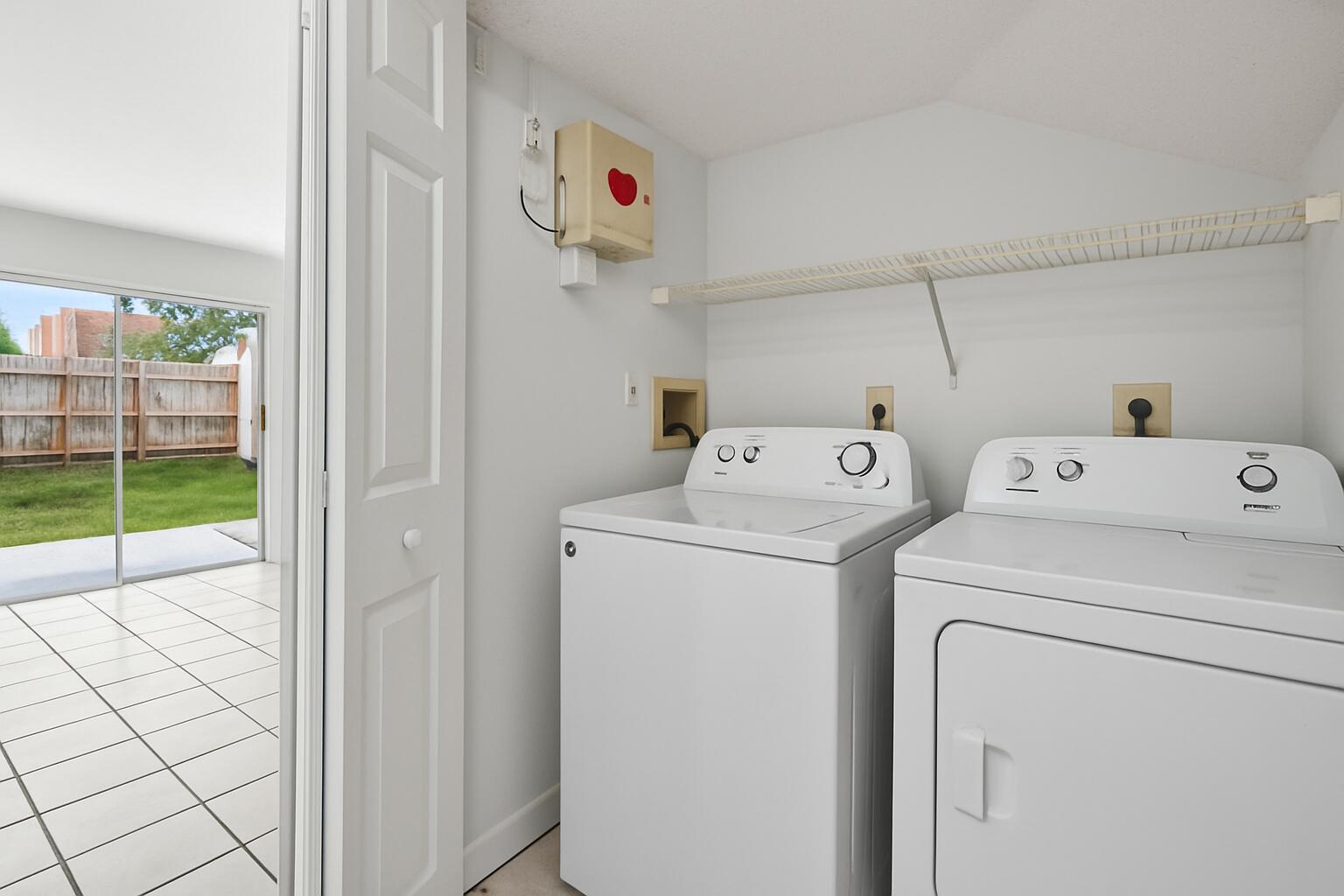 6813 Torch Key Street Lake Worth, FL 33467 - Photo 17 of 30 Laundry Room
