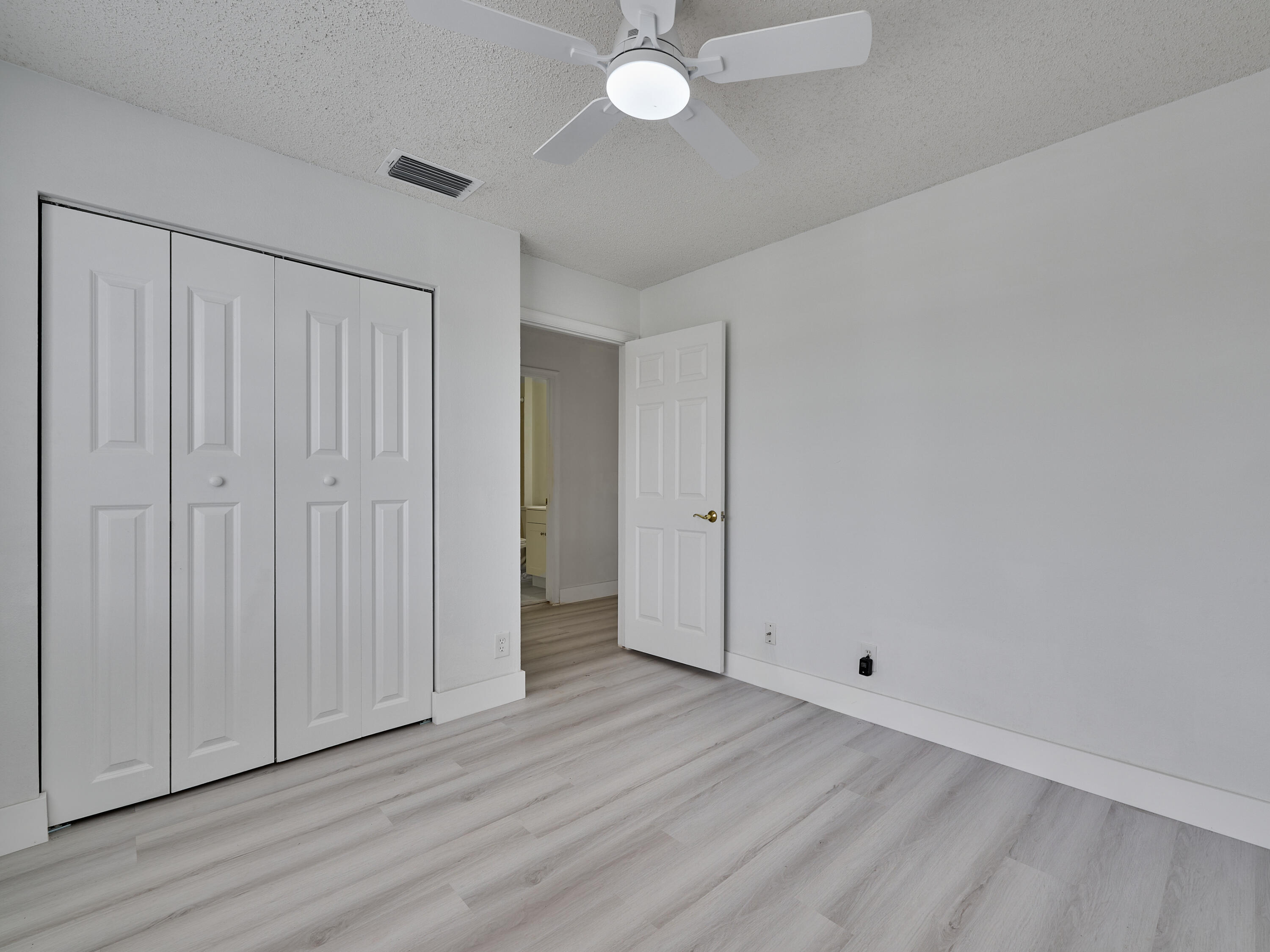 6813 Torch Key Street Lake Worth, FL 33467 - Photo 19 of 30 Bedroom 3