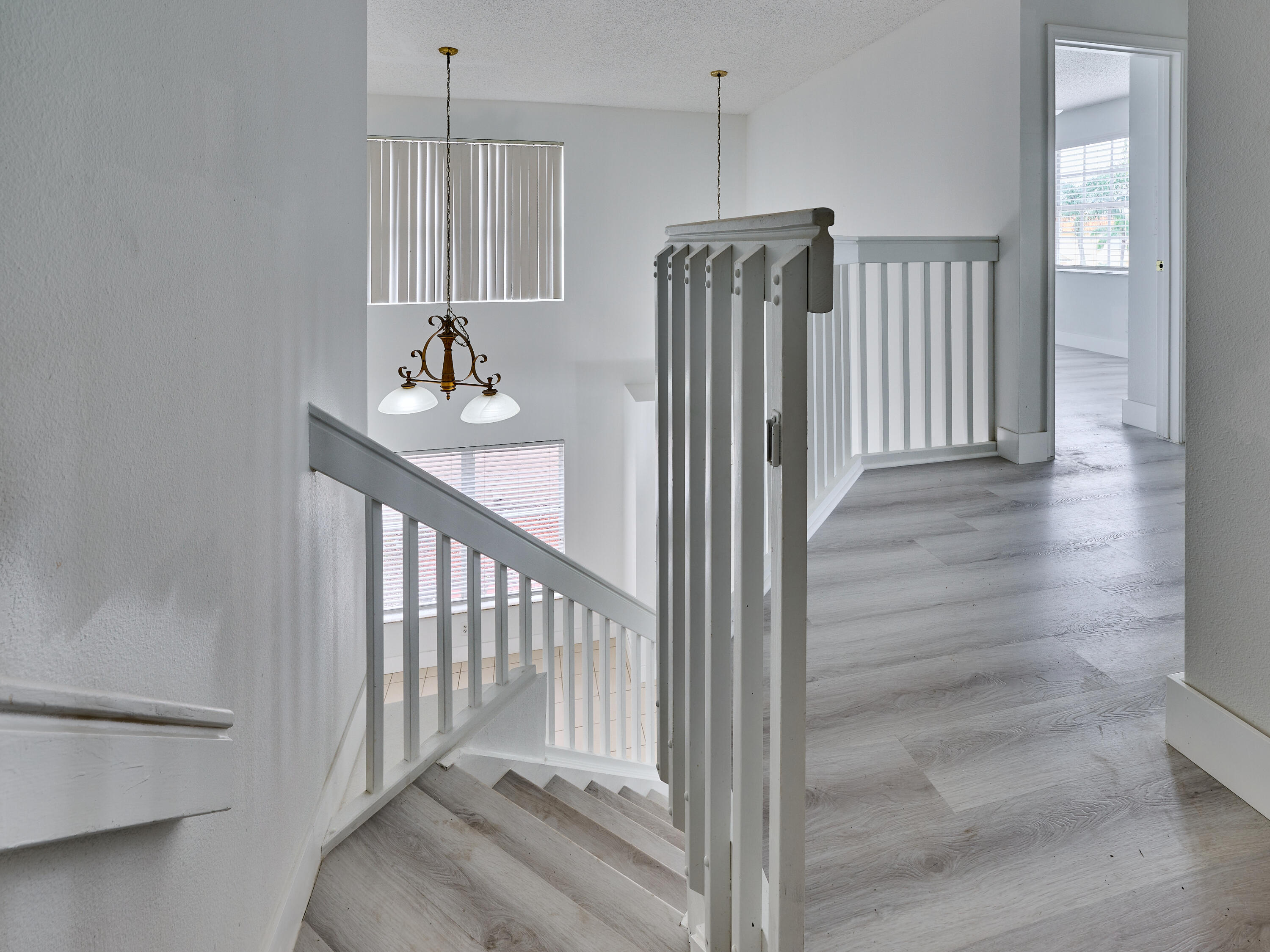 6813 Torch Key Street Lake Worth, FL 33467 - Photo 20 of 30 hallway upstairs