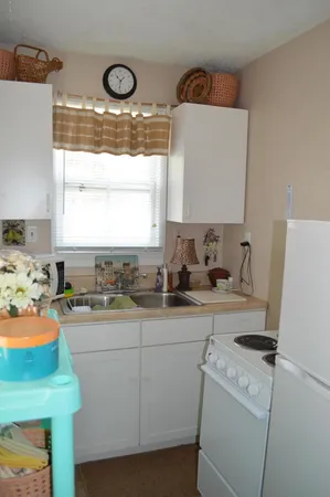 $1,500 | 186 11th Avenue South, Jacksonville Beach, FL 32250