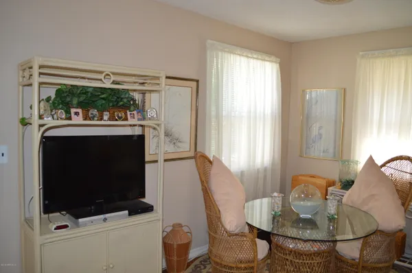 $1,500 | 186 11th Avenue South, Jacksonville Beach, FL 32250