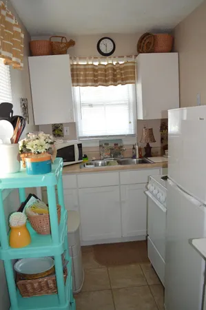 $1,500 | 186 11th Avenue South, Jacksonville Beach, FL 32250