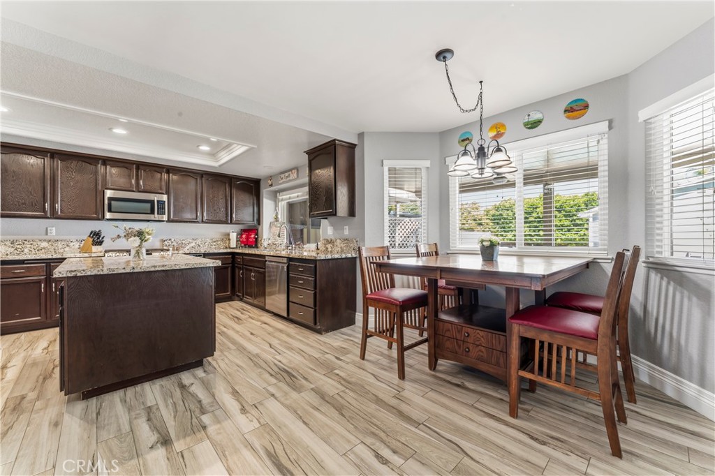 5739 Indigo Avenue Rancho Cucamonga, CA 91701 - Photo 13 of 51 Main Home's Kitchen