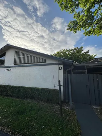 $3,500 | 1148 Summit Trail Circle, Unit D, West Palm Beach, FL 33415